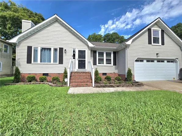 2460 Broadnax Cir, Chesapeake, VA 23323