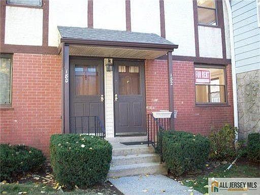 5th image of 182 Newman St #2309