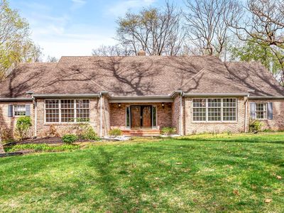 2239 Topswood Ln, South Bend, IN, 46614