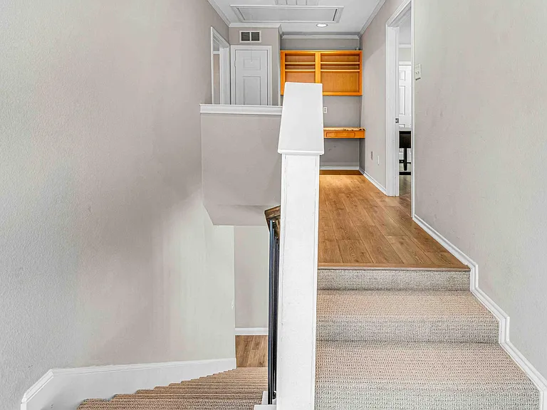 3327 Rosedale Ave #B — Photo 16