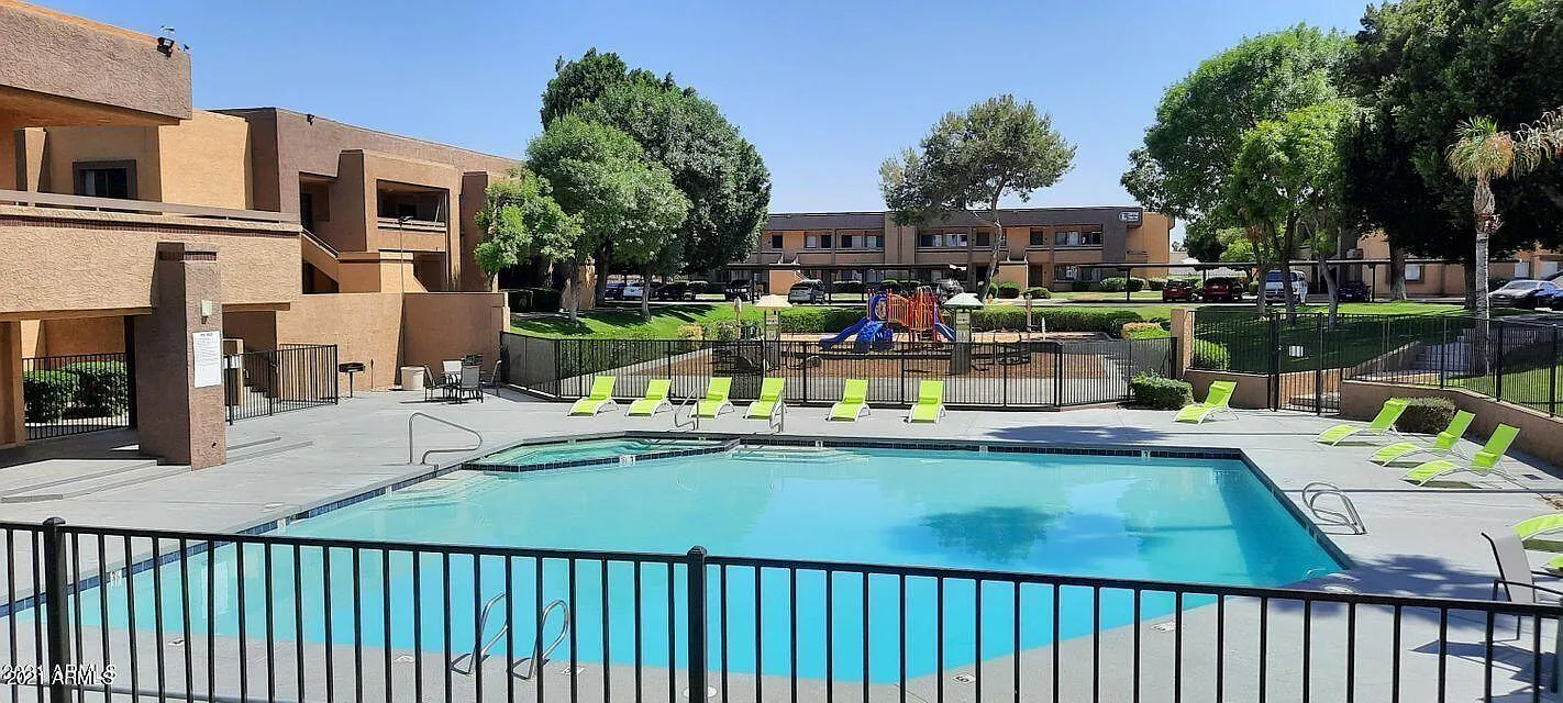 1 bed, 619 sqft, $1,095 — Photo 1