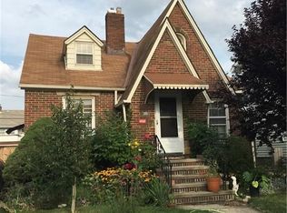 2043 Wyandotte Ave, Lakewood, OH 44107