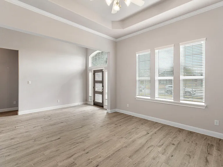 1524 N Bluebonnet Ln — Photo 38
