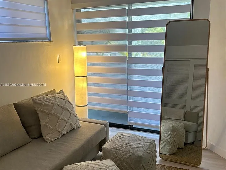 3036 SW 27th Ave #5 — Photo 17