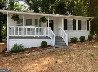 303 2nd St, Woodstock, GA 30188