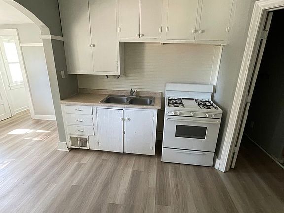3rd image of 2000 Nash St #621