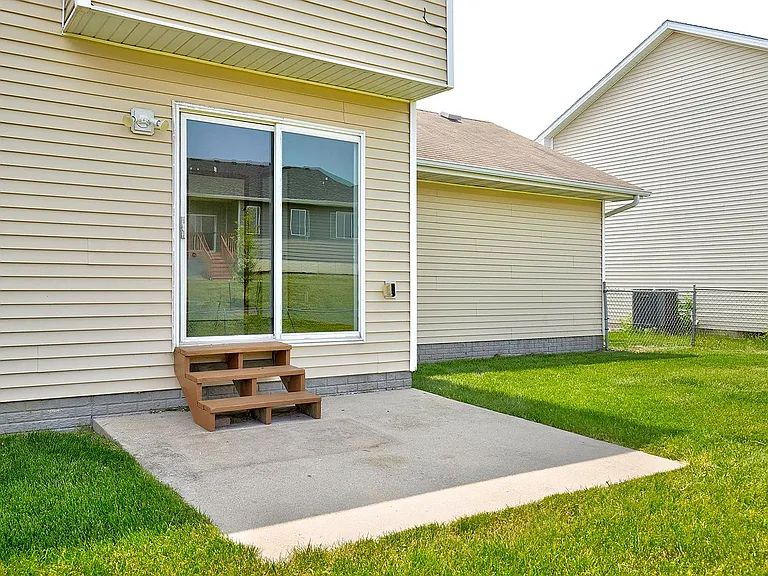 615 SE Prairie Park Ln — Photo 27