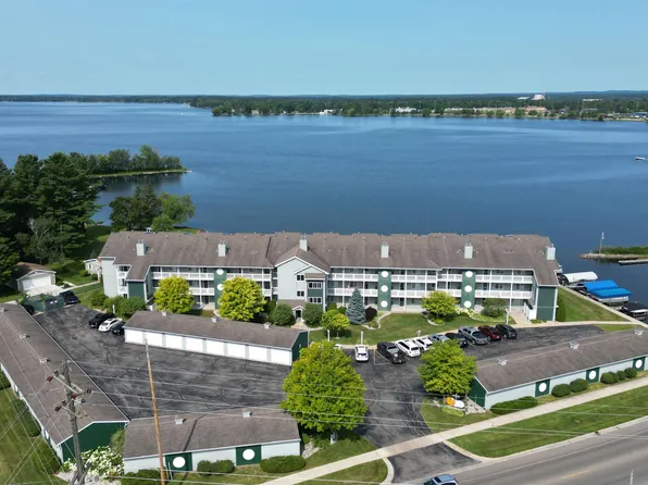650 S Lake St #25, Cadillac, MI 49601