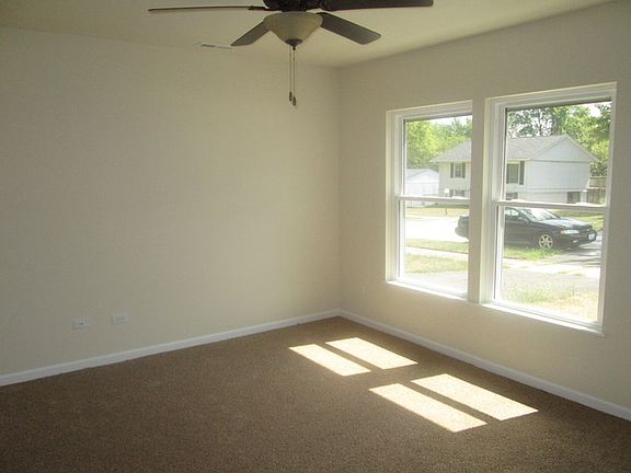 5th image of 4730 Lee Ct