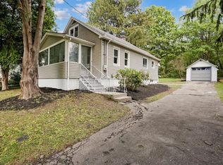 454 Saint Andrews Rd, Walden, NY 12586