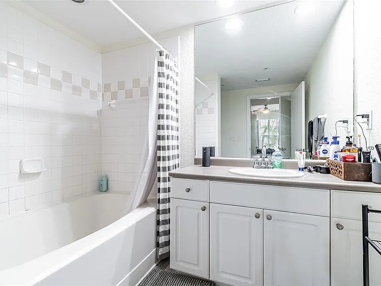402 S Armenia Ave #116 — Photo 20