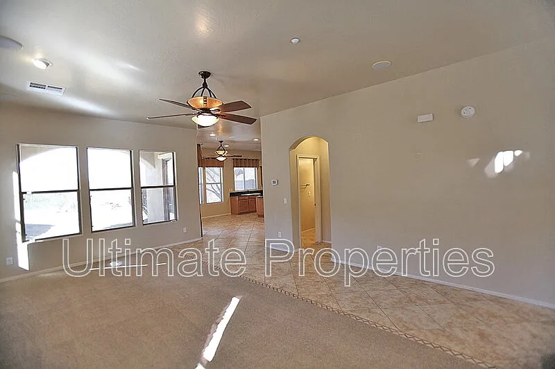 3 bed, 2.5 bath, 2344 sqft, $2,295 — Photo 3