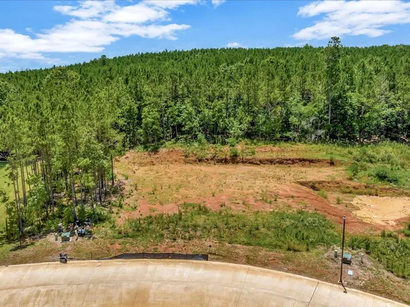 860 Spring Creek Dr, Nacogdoches, TX 75965