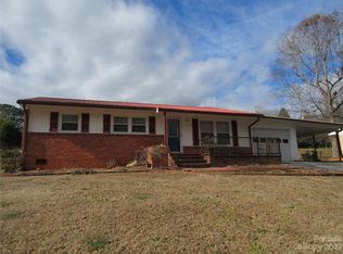145 Hodge St, Rutherfordton, NC 28139