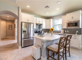 7634 Jacaranda Ln, Naples, FL 34114