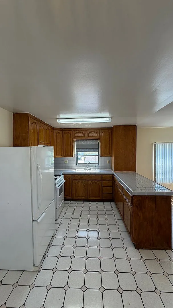 508Marg — Photo 3