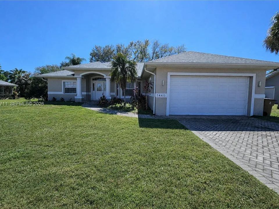 1440 Graham Cir