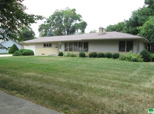 315 N Main St, Paullina, IA 51046