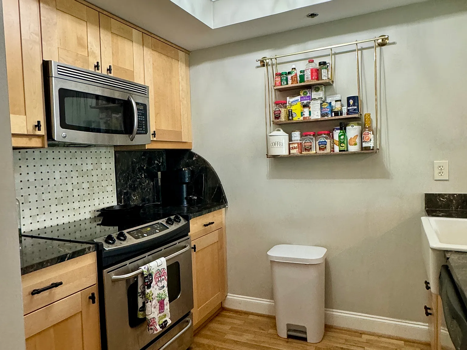 1 bed, 790 sqft, $2,400 — Photo 4