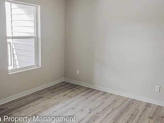 5th image of 4210 Christian Dr #203