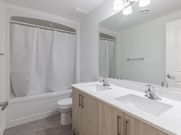 35 Southworth St — Photo 26