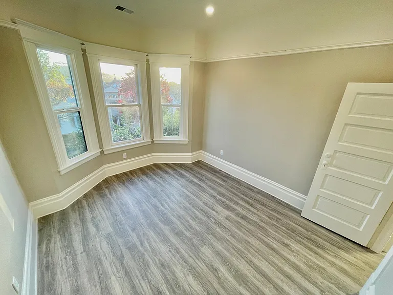 2554 Bryant St #2554 — Photo 4