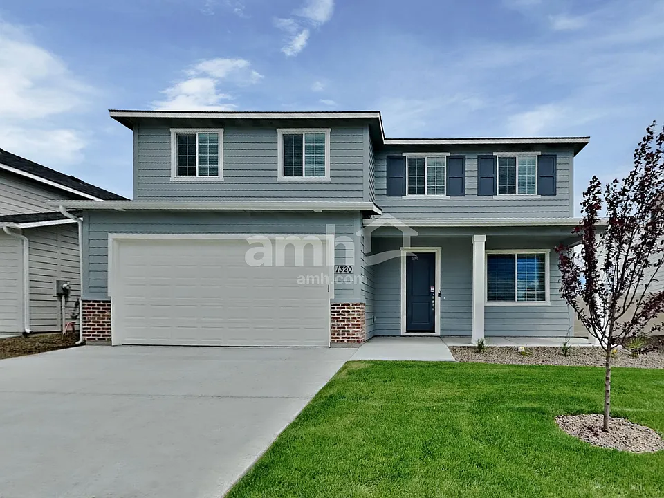 1320 N Alderleaf Ave
