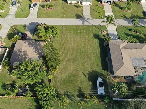 2nd image of 1132 SW 44th Ter