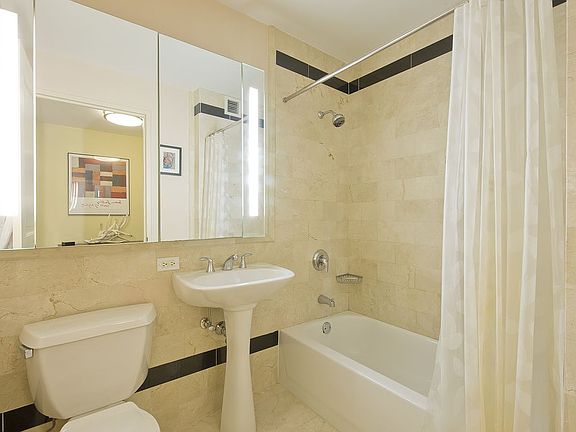 3rd image of 20 West St APT 35G