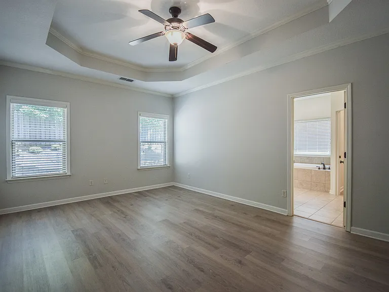 1369 Cloverbrook Cir — Photo 8