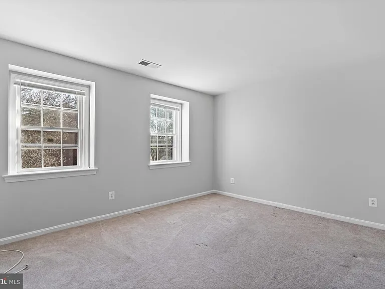 19202 Dunbridge Way — Photo 31