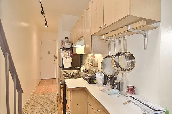 Rented by Park Property Advisors | media 13