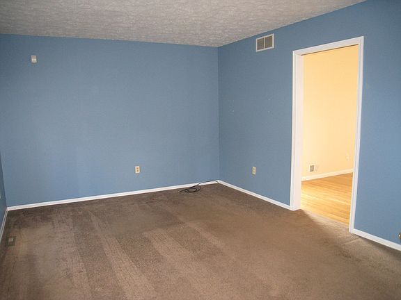 4th image of 54 Cassandra Cir