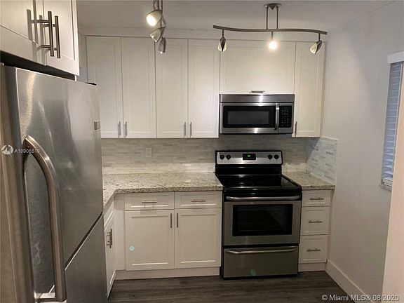 4th image of 7720 Camino Real APT 207