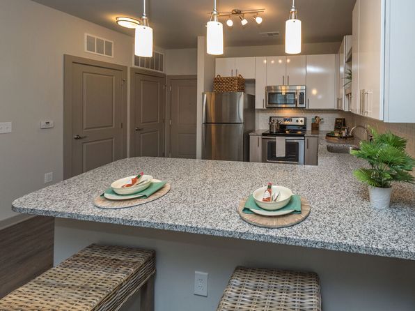 2010 E President St APT 2209