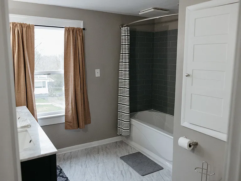 442 Aqueduct St — Photo 6