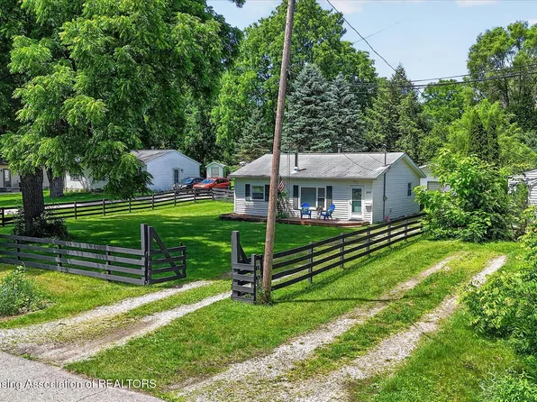 6143 Porter Ave, East Lansing, MI 48823