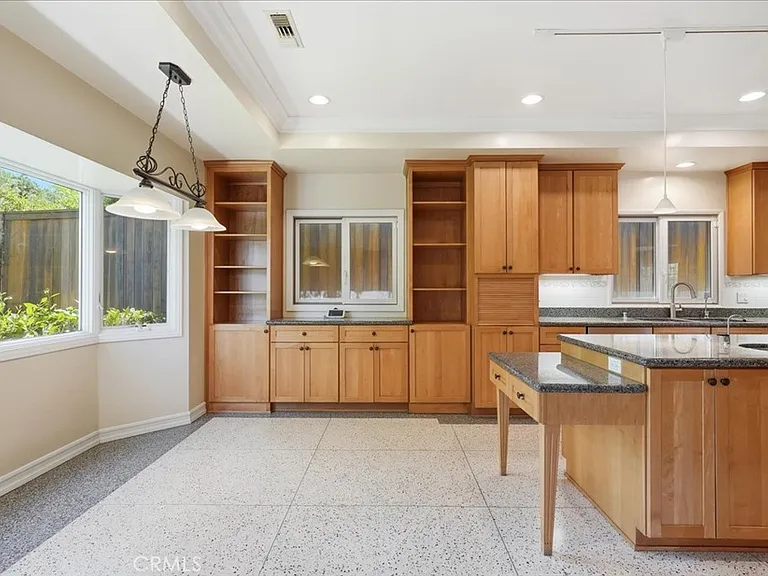 2 Santa Bella Rd — Photo 10