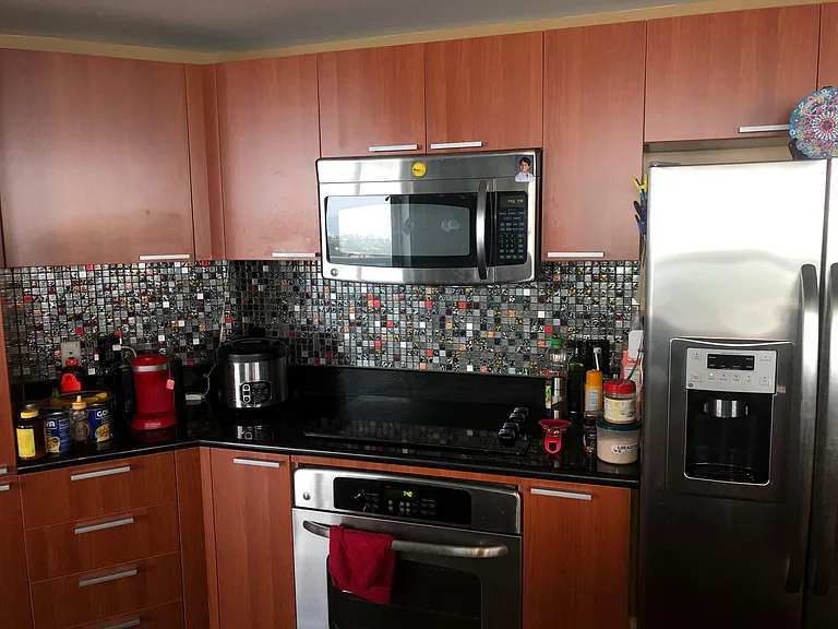 241 Riverside Dr #2102-2 — Photo 14