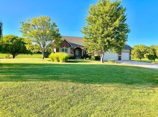 520 Sienna Ct, Rose Hill, KS 67133
