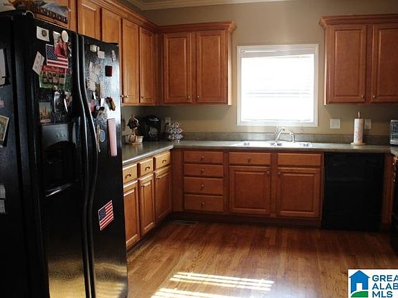 4th image of 209 Briarwood St