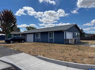 930 Walker Rd, Lebanon, OR 97355
