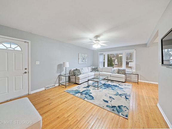 4th image of 4017 N Washington St