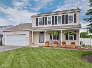 2890 Bar Harbour Ct, Aurora, IL 60504