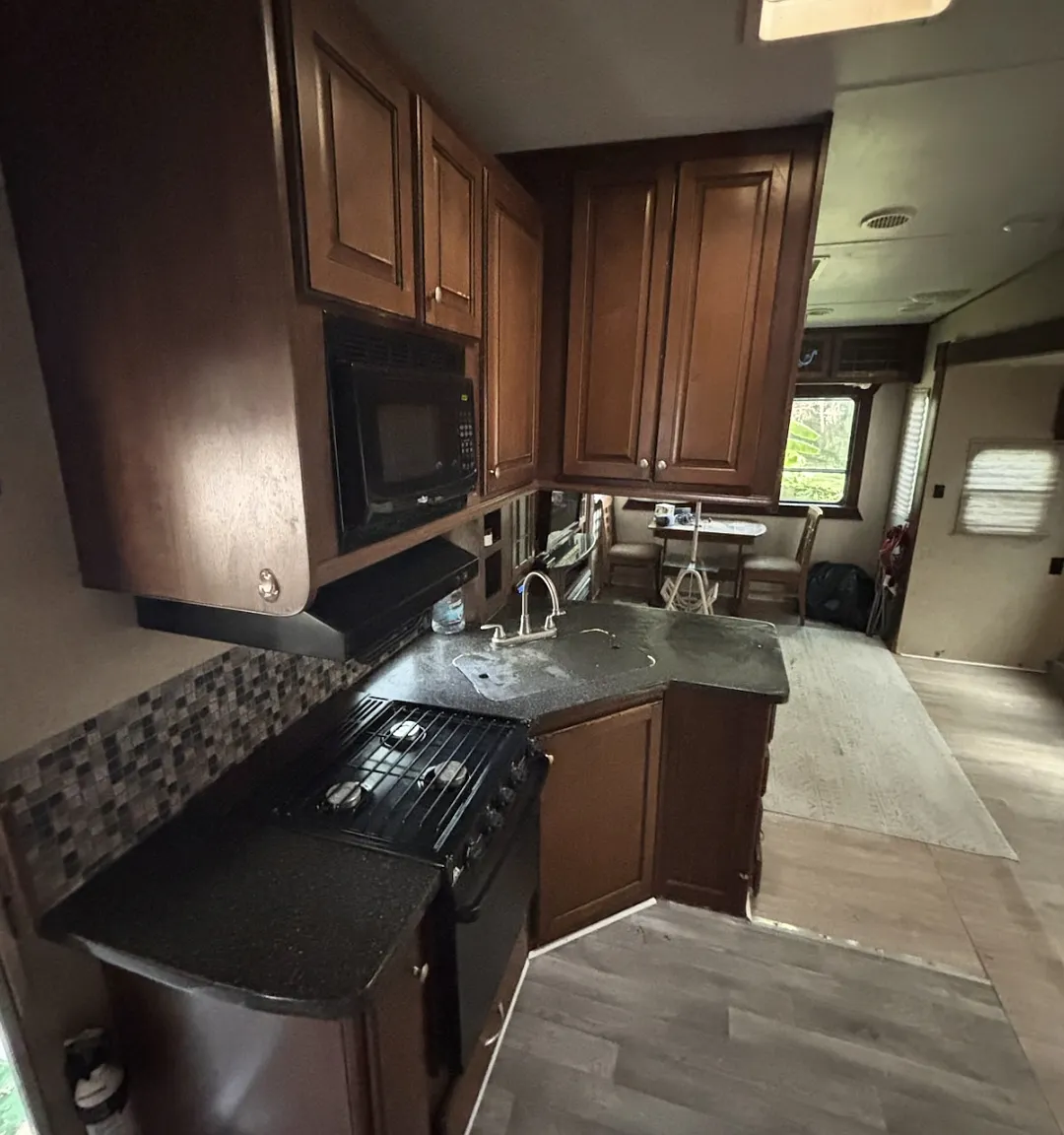 1 bed, 400 sqft, $900 — Photo 2