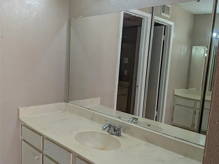 12214 Bob White Dr #122 — Photo 24