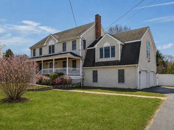 3 Taylor Rd, Bellingham, MA 02019