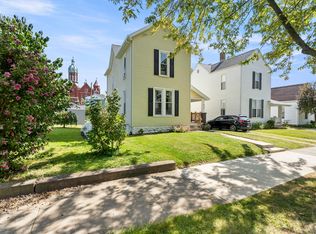 917 Cherry St, Huntington, IN 46750