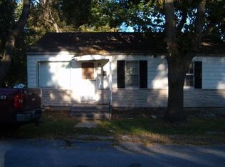 1302 James St, Carthage, MO 64836