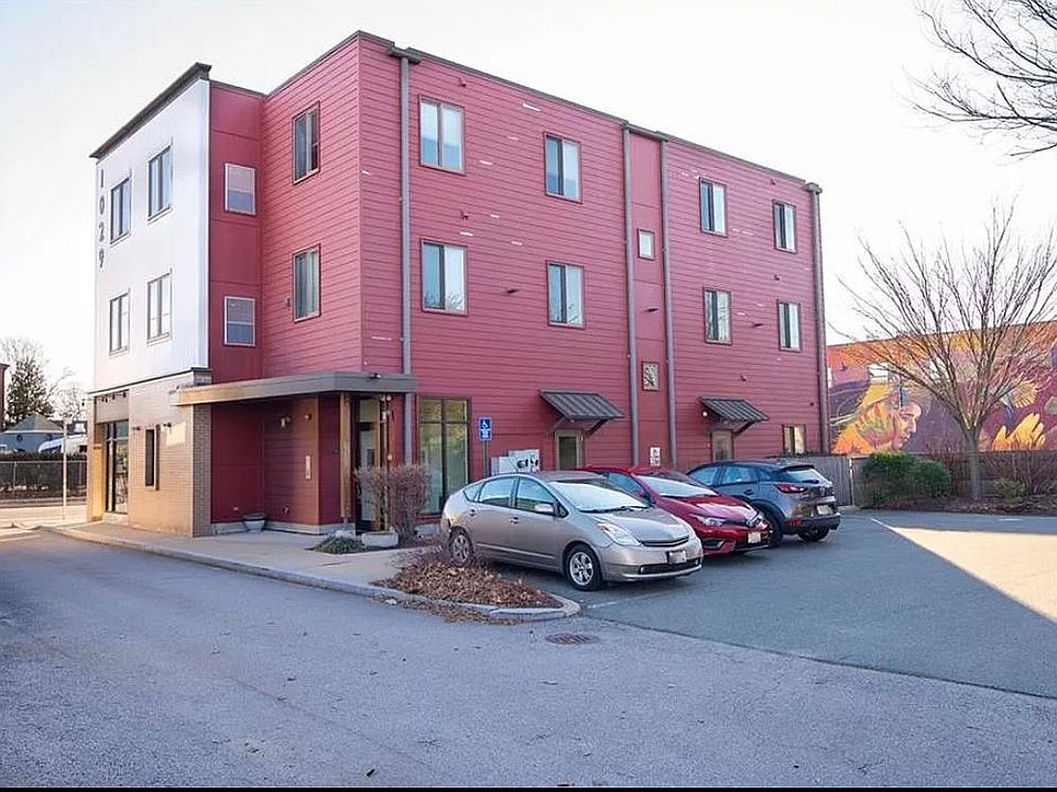 1st image of 1029 Westminster St